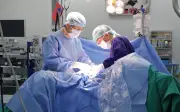 Không mổ ngay, bác sĩ Vinmec Cần Thơ chọn hướng điều trị ung thư khác, bệnh nhân thoát cửa tử