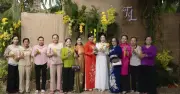 Đám hỏi độc đáo với 200 kg rau củ tri ân mẹ cô dâu