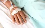 Mẹ lén cho con ăn xôi sữa trước mổ suýt gây biến chứng gây mê