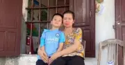 Mẹ nghèo mắc ung thư máu, nợ gần 700 triệu chỉ để được sống bên con