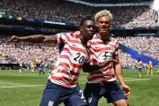 Mỹ thắng Australia nhờ quà tặng, giành vé vòng 1/16 World Cup 2026