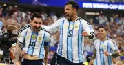 Messi lập cú đúp, phá kỷ lục ghi bàn World Cup, đưa Argentina vào vòng knock-out