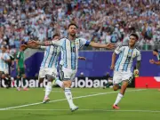 Messi lập kỷ lục mới, biến trận gặp Algeria thành đêm lịch sử
