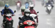 Miền Bắc nắng nóng hầm hập rồi mưa lớn dồn dập trong một tuần tới