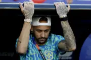Neymar bất lực nhìn Brazil bị Morocco cầm chân ở trận ra quân