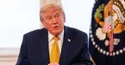 Ông Trump xác nhận Mỹ giám sát cơ sở hạt nhân Iran bằng vệ tinh