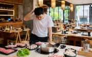 Nghe lời người thân bán nhà về quê khởi nghiệp, 1 năm sau tôi phải đóng cửa trong nước mắt