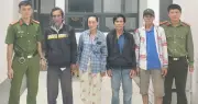 Người cha đi lạc 6 ngày, con xúc động đón ở nơi cách nhà 150km