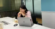 Người EQ thấp thường làm 4 việc này vào giờ nghỉ trưa khiến đồng nghiệp khó chịu