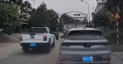 Người đi xe bán tải đánh tài xế xe máy rồi đính chuồn nhưng bất thành