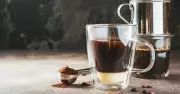 Người đàn ông 37 tuổi uống cà phê mỗi ngày suốt một năm, bác sĩ bất ngờ với kết quả