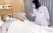 Người đàn ông suy gan suy thận do nhiễm khuẩn ăn thịt người vì sai lầm khi chăm cây cảnh