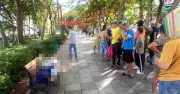 Người đàn ông tử vong trên ghế đá công viên Ngọc Lâm
