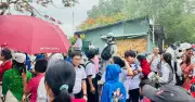 Ngày đầu thi lớp 10 tại Bắc TP.HCM: Phụ huynh lo lắng, học sinh hồi hộp