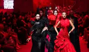 Nhà tạo mẫu quốc tế mang triển lãm nghệ thuật lên sàn runway Việt Nam