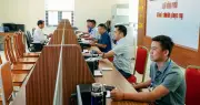 Nhìn lại một năm chính quyền 2 cấp: Cán bộ mang ủy ban về tận nhà dân