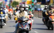 Nắng nóng gay gắt 40 độ C bao trùm Bắc Bộ và Trung Bộ từ 23/6