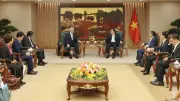 Phó Thủ tướng tiếp cựu Bộ trưởng Nhật Bản, thúc đẩy Đại học Việt Nhật và hợp tác bán dẫn