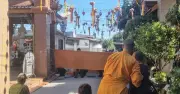 Phát hiện thi thể trẻ sơ sinh trong túi xách trước cổng chùa ở Quảng Ngãi