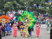 Rộn ràng lễ hội đường phố ở Mexico City chào sự kiện thể thao lớn nhất hành tinh