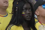 Sự thật về nữ cổ động viên đẹp lạ 'náo loạn' World Cup: Là sản phẩm AI