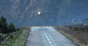 Sân bay nguy hiểm nhất thế giới trên dãy Himalaya: 56 người chết