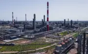 Sản lượng dầu Nga thấp nhất năm do Ukraine tấn công cơ sở hạ tầng
