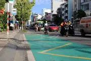 Sơn phản quang xanh trên đường phố TP.HCM có tác dụng gì?