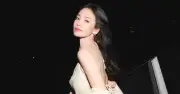 Song Hye Kyo khoe lưng trần gợi cảm, đẹp như nữ thần ở tuổi 45