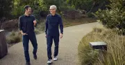 Tim Cook trực tiếp chỉ đạo AI: Canh bạc cuối trước khi rời ghế CEO Apple