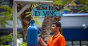 Tiếng keng đặc biệt và hành trình đến kỳ thi tốt nghiệp THPT của nam sinh Hrê