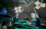 Tiếng khóc em bé trong phòng mổ và ký ức không thể quên của bác sĩ gây mê