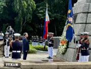 Tổng Bí thư, Chủ tịch nước và Phu nhân đặt hoa tưởng niệm Anh hùng dân tộc Jose Rizal