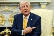 Tổng thống Trump cảnh báo Iran sẽ phải trả giá vì đàm phán kéo dài