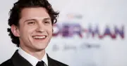 Tom Holland mạo hiểm hoãn Spider-Man để đóng phim Christopher Nolan