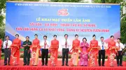 Triển lãm 185 bức ảnh kỷ niệm 50 năm TP.HCM mang tên Bác