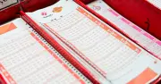 Trúng số Vietlott gần 24 tỷ đồng, người may mắn phải nộp thuế gần 2,4 tỷ