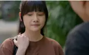Tuyết Lan bất ngờ tới nhà Khuê học nhóm
