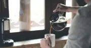 Uống cà phê bảo quản sai cách, người đàn ông suy thận giai đoạn cuối