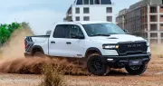 Vì sao xe bán tải Ram 1500 dài gần 6 mét, nặng hơn 3 tấn vẫn là ô tô con?