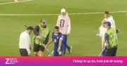 Video Mbappe thử sức trên sân trước trận gặp Iraq gây hài