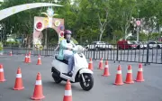 VinFast Evo Lite: Xe điện gọn nhẹ, không cần bằng lái, phù hợp sinh viên