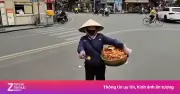 Xác minh người bán rong 'chém' khách Tây 430.000 đồng 10 bánh rán
