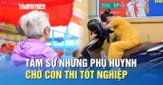 Xúc động người bà 72 tuổi đội nắng chờ cháu thi tốt nghiệp THPT