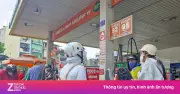 Xăng E5 được lùng mua nhưng vẫn khó tìm, chủ xe máy đời cũ lo lắng