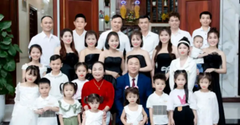 4 anh em ruột xây nhà chung sân chung công trên đất gần 1.000m2 ở Nghệ An