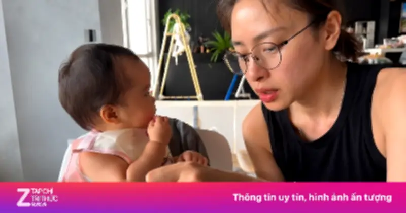 Bé Gạo nhà Ngô Thanh Vân ăn dặm BLW: Lợi ích và rủi ro cần biết