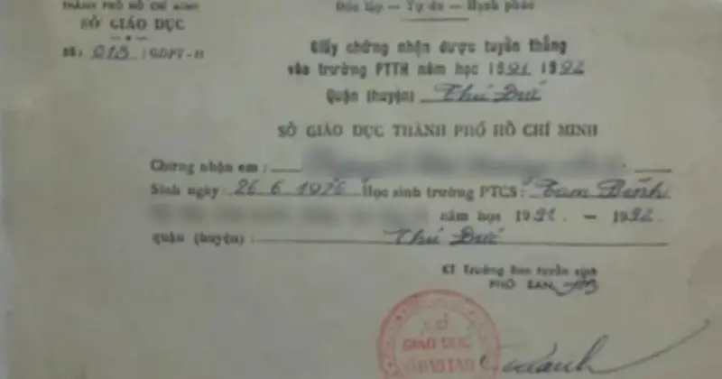 Bà mẹ TP.HCM khoe giấy tuyển thẳng lớp 10 năm 1991, dân mạng phục sát đất