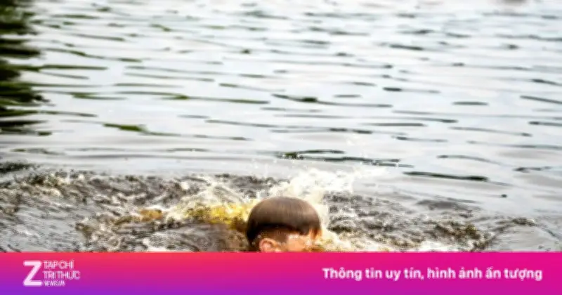 Bé trai 6 tuổi ngừng tim khi học bơi ở Hà Nội được cứu sống