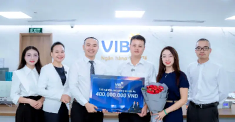 Ba khách hàng VIB Privilege trúng chuyến săn cực quang trị giá 400 triệu